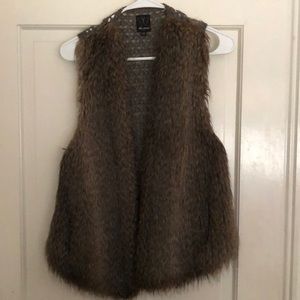 Ella Moss Fur/Sweater Vest